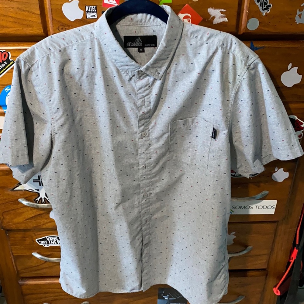 EUC Molokai Shirt Size Xl